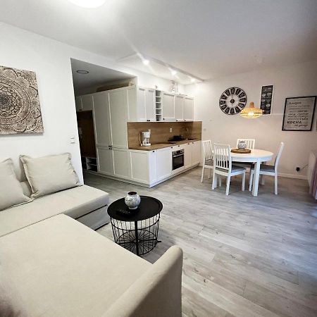 Kolorowe Balkony By Baltic Home Miedzyzdroje Exteriör bild